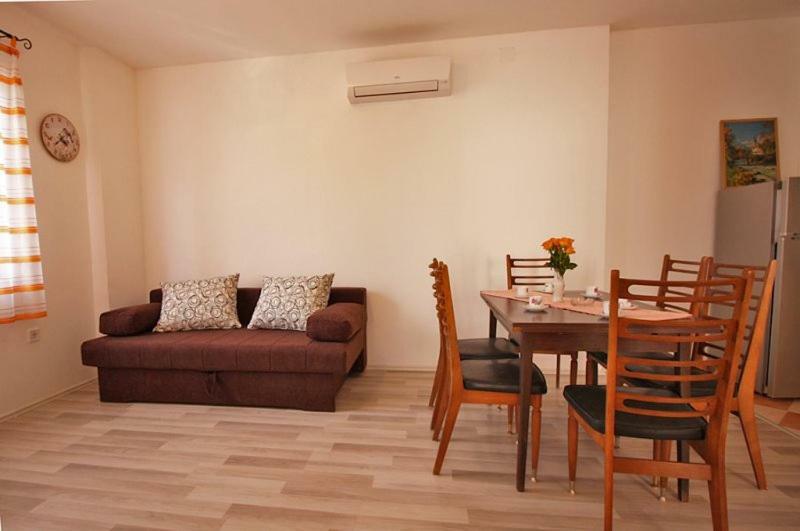 Apartman Petra Apartment Fazana Exterior photo